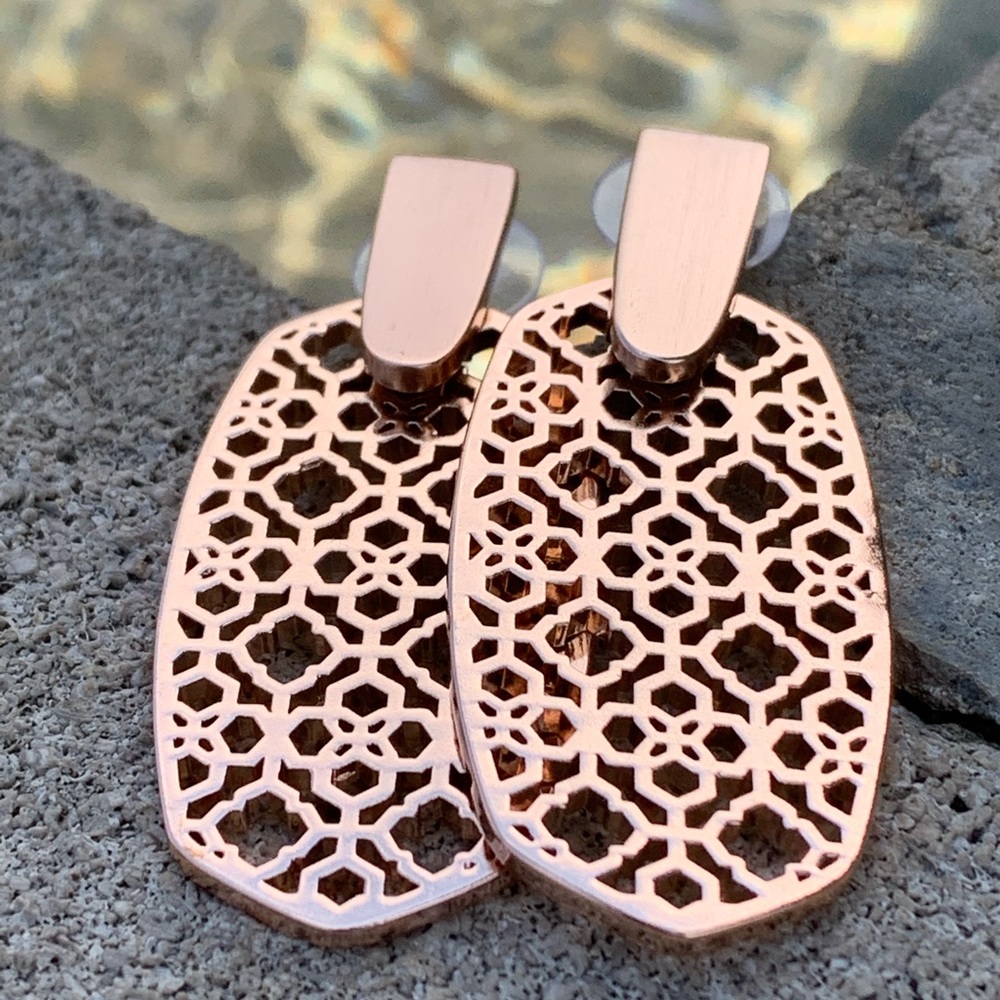 New Kendra Scott Aragon Rose Gold Filigree Drop Earrings